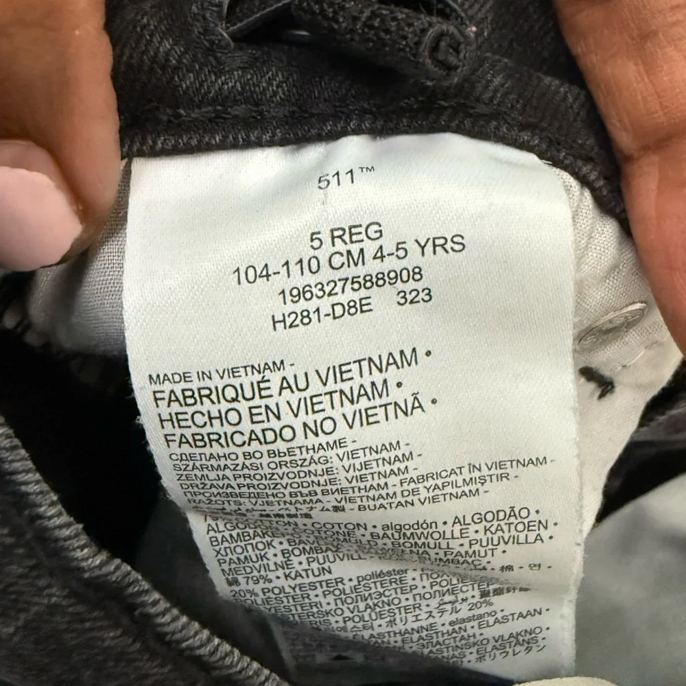 Levi’s for kids Black Denim Jeans Size 5 for 4-5 Years